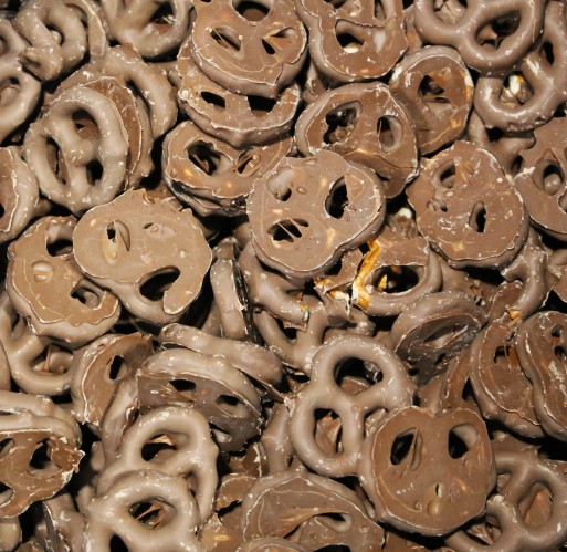 Chocolate - Pretzels Hickory Harvest